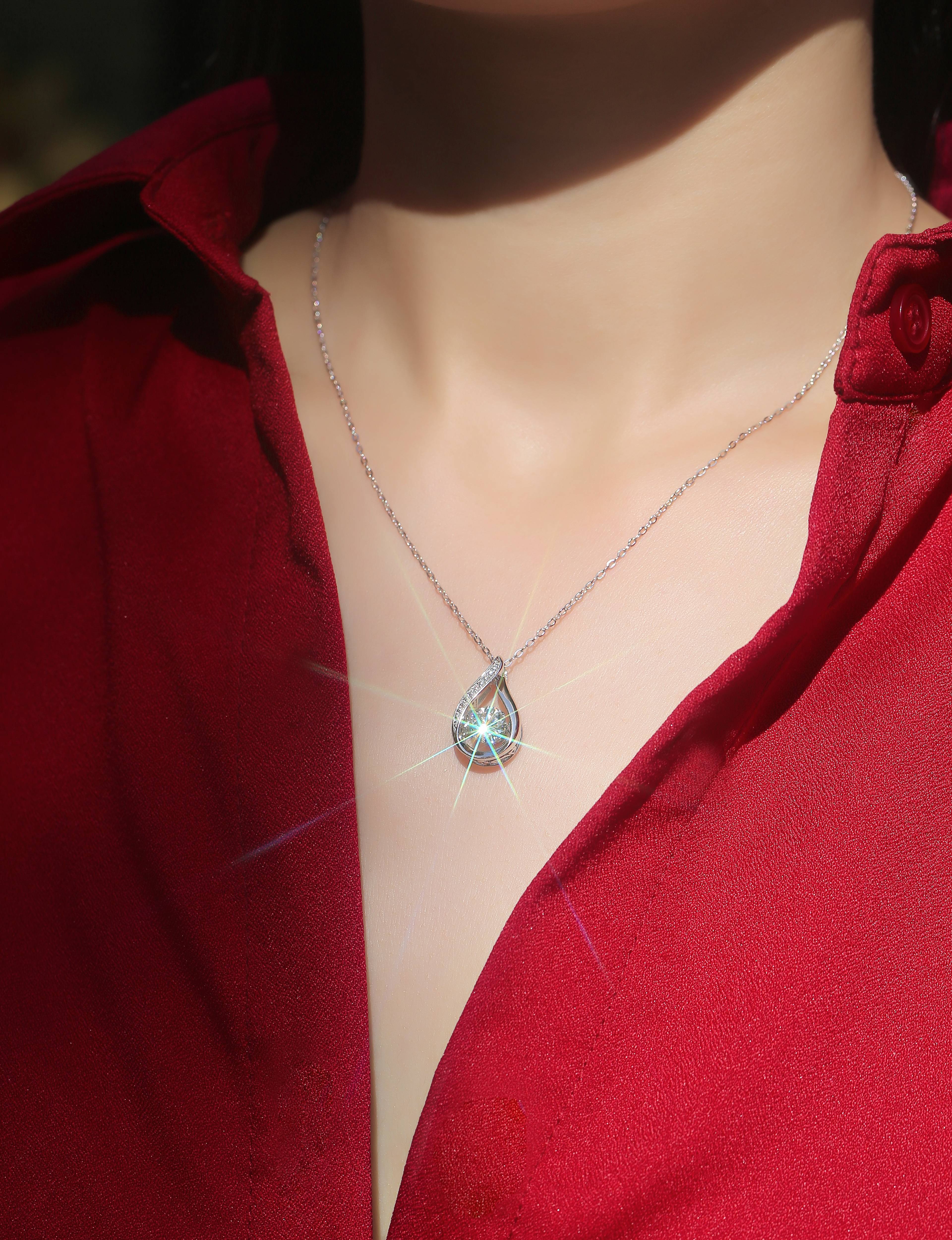 Moissanite Pendant Set